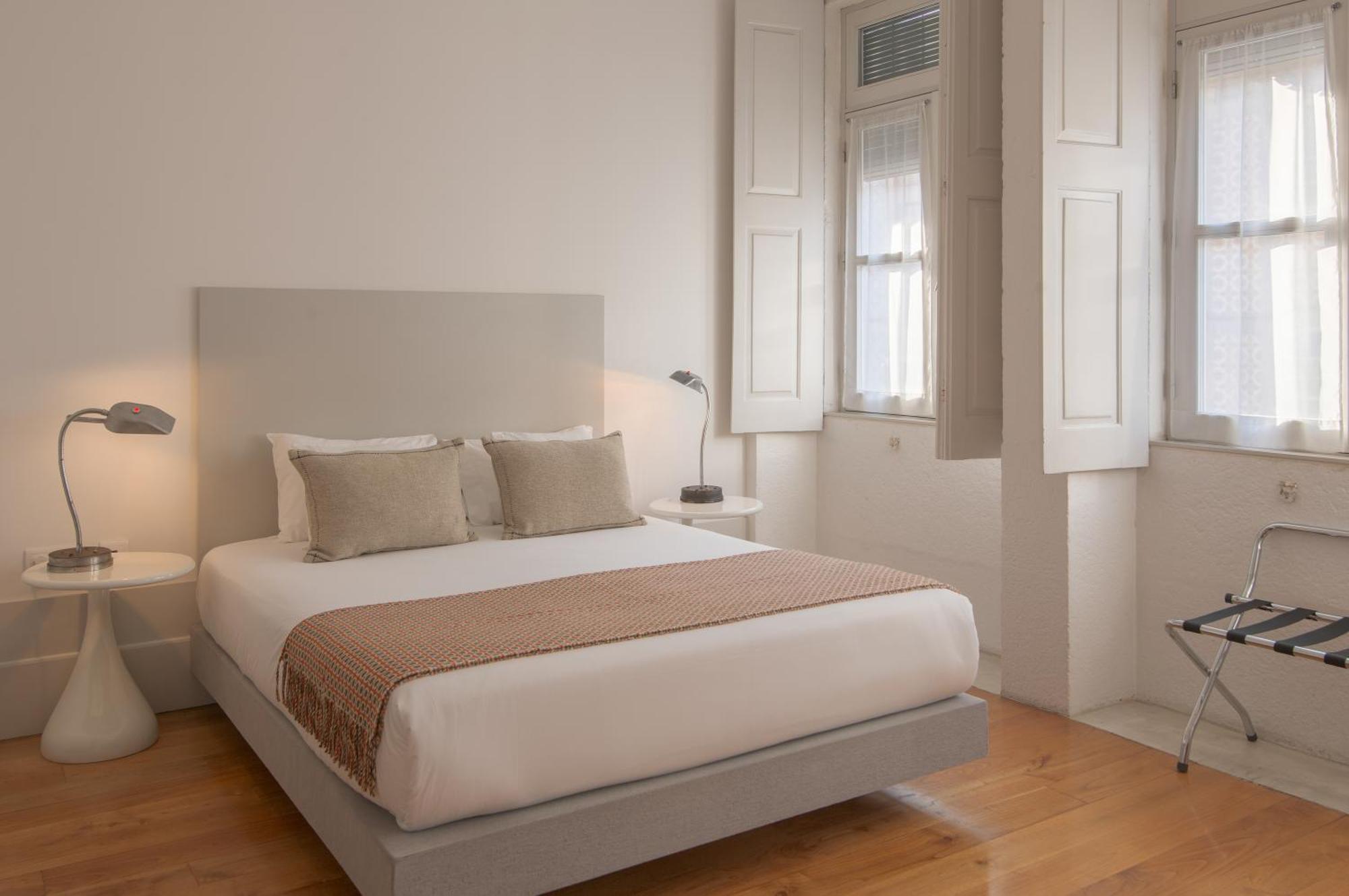 Large Double Room,1500895261:JPEG